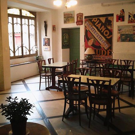 לינה וארוחת בוקר Monesties Ancien Cafe De La Mairie מראה חיצוני תמונה